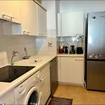 E2c2 - 3pieces Vue Avec Piscine & Parking *