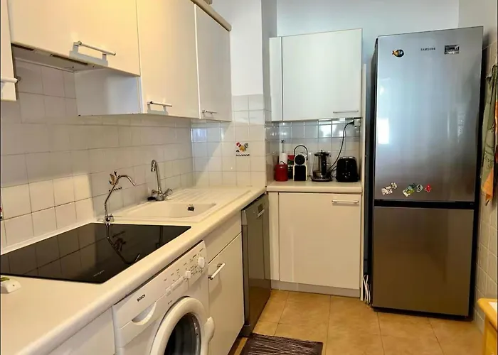 E2c2 - 3pieces Vue Avec Piscine & Parking *