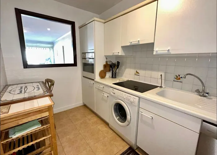 E2c2 - 3pieces Vue Avec Piscine & Parking 아파트 *