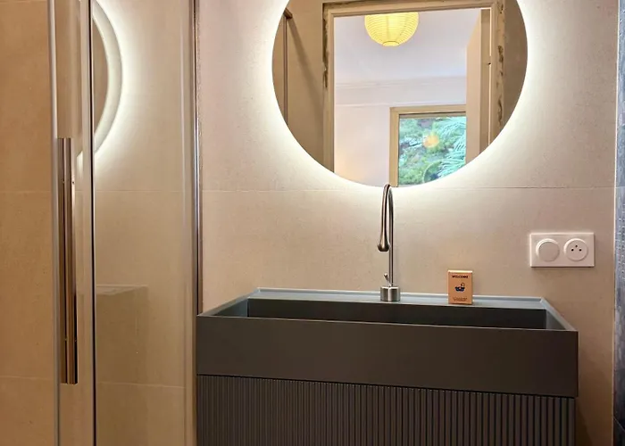 Lägenhet E2c2 - 3pieces Vue Avec Piscine & Parking