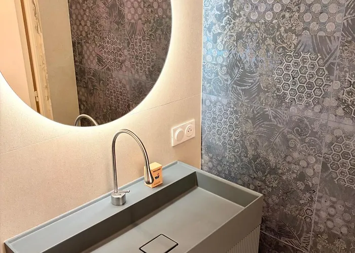 E2c2 - 3pieces Vue Avec Piscine & Parking Lägenhet *