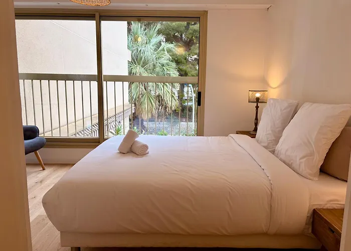 E2c2 - 3pieces Vue Avec Piscine & Parking *